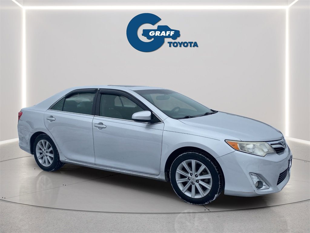 Used 2014 Toyota Camry XLE image 10
