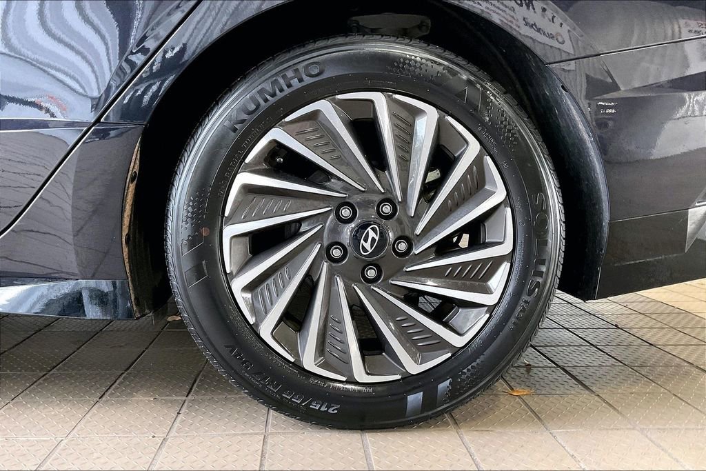 Used 2025 Hyundai Sonata SEL image 32