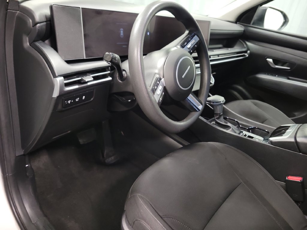 Used 2025 Hyundai Tucson SEL FWD image 17
