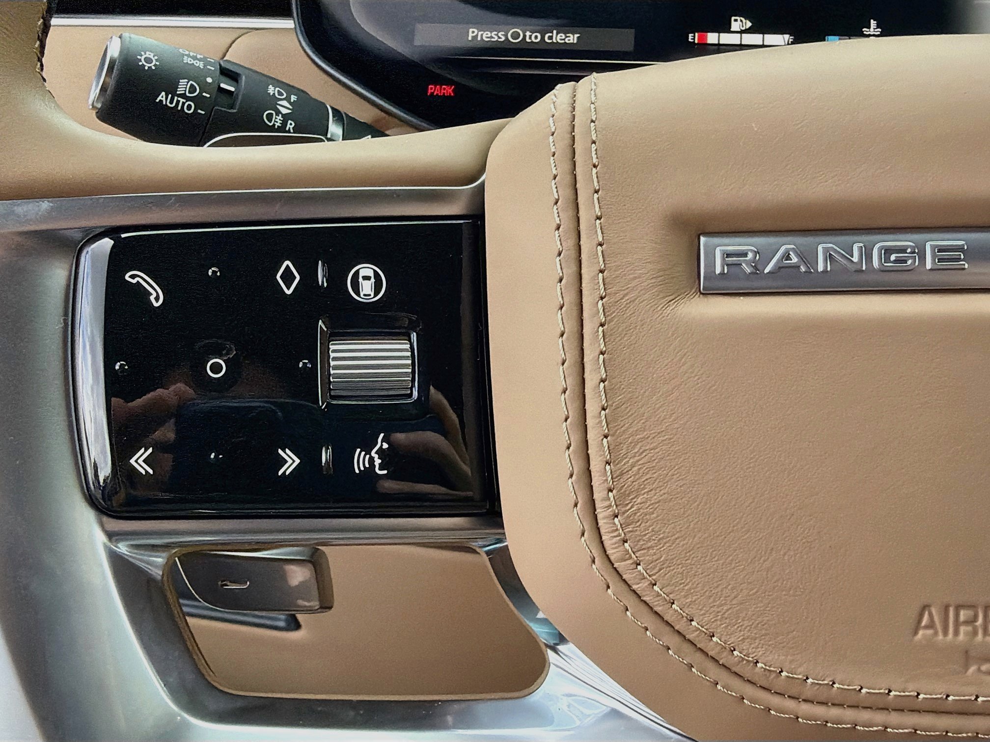 New 2026 Land Rover Range Rover SE AWD/4WD image 39