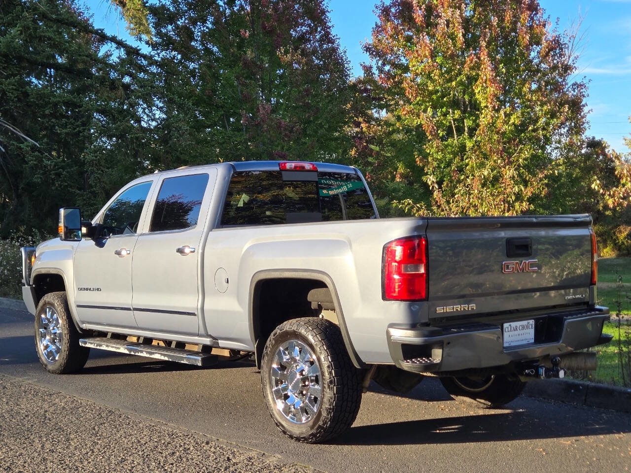 Used 2016 GMC Sierra 2500 Denali w/ Duramax Plus Package image 10