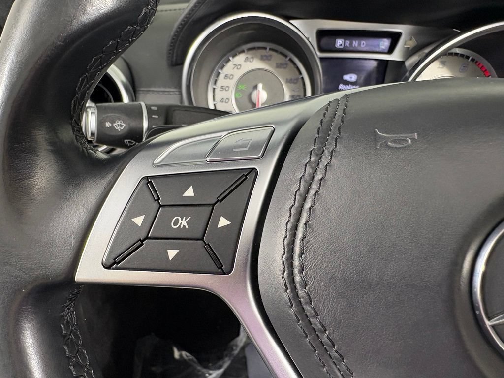 Used 2014 Mercedes-Benz SL 550 image 24