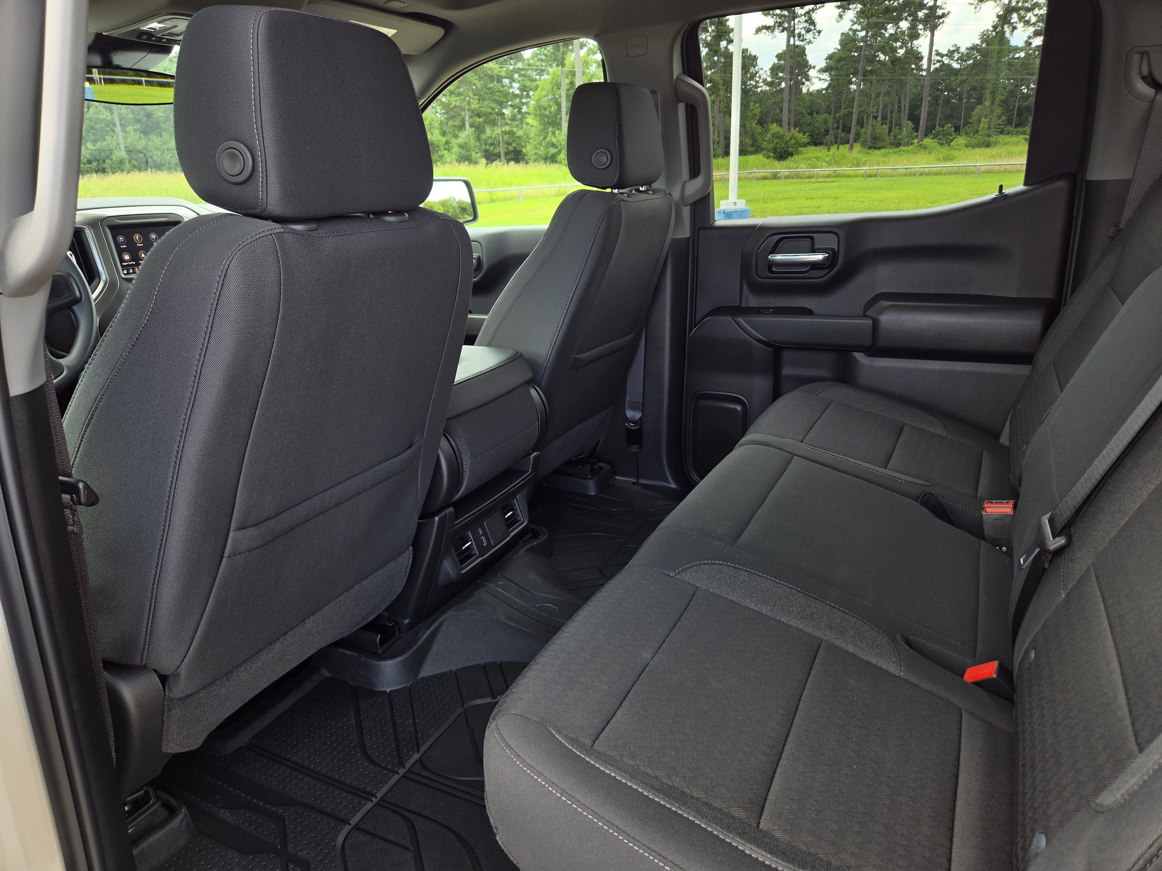 New 2026 Chevrolet Silverado 1500 Custom w/ LPO, Dark Essentials Package RWD image 26