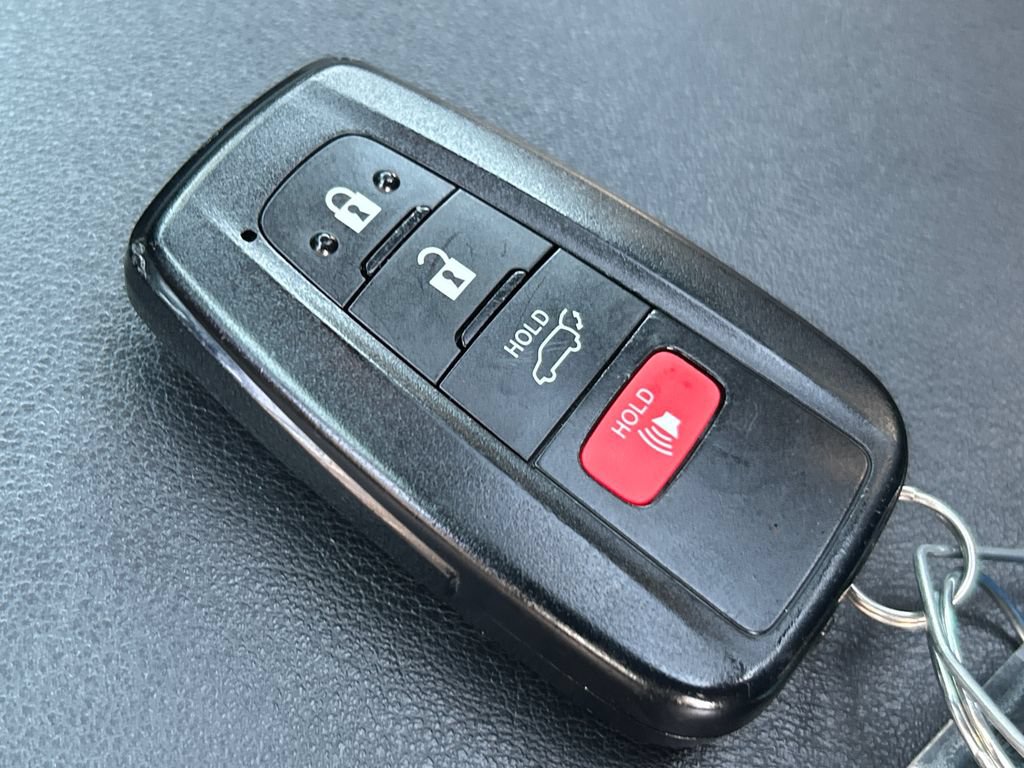 Used 2020 Toyota RAV4 XSE AWD/4WD image 33