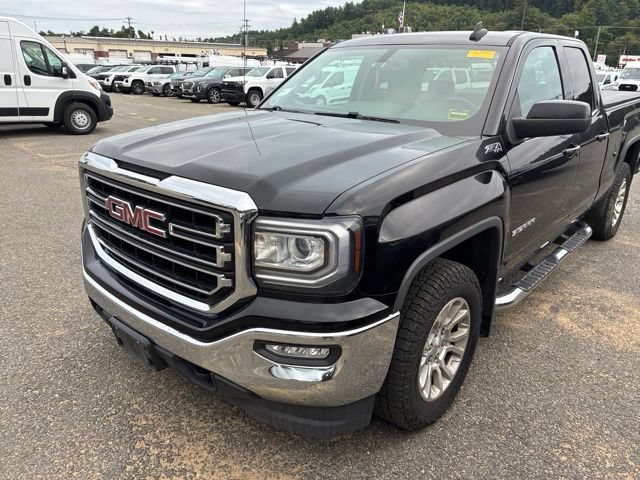 Used 2018 GMC Sierra 1500 SLE w/ SLE Value Package AWD/4WD image 4