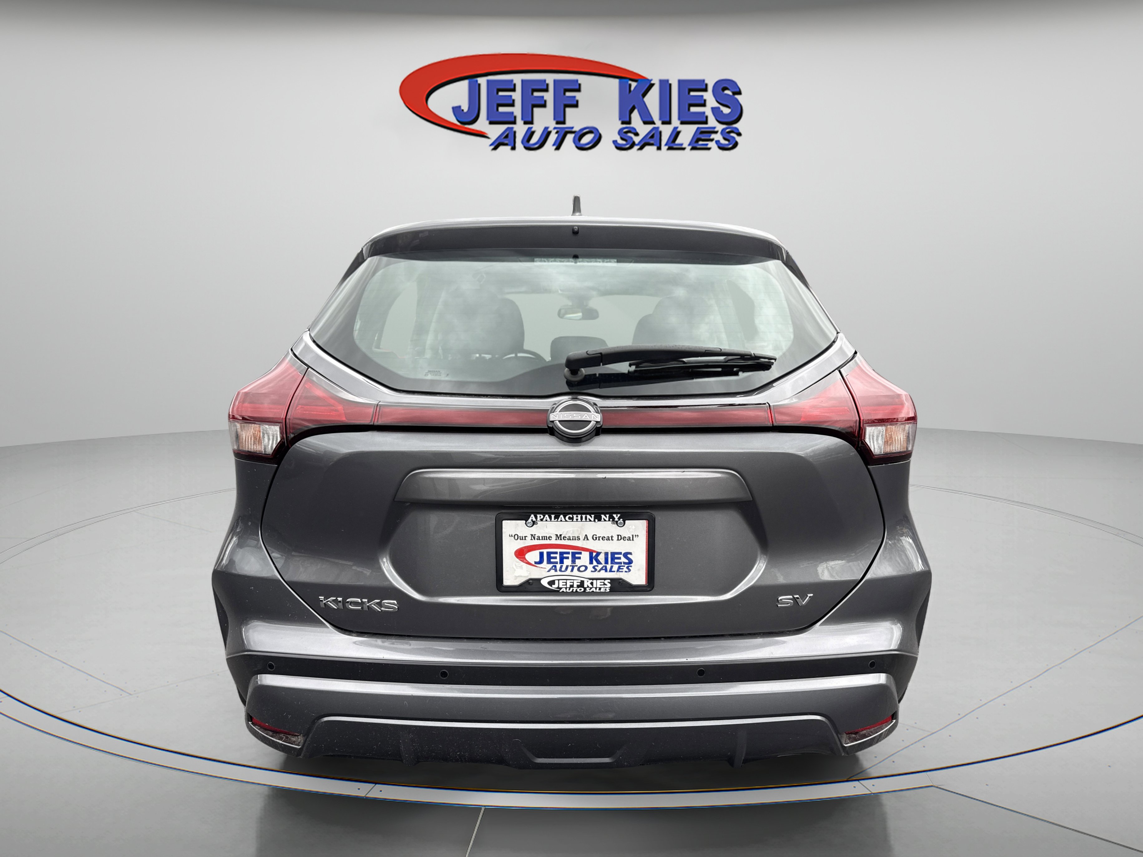 Used 2023 Nissan Kicks SV FWD image 6