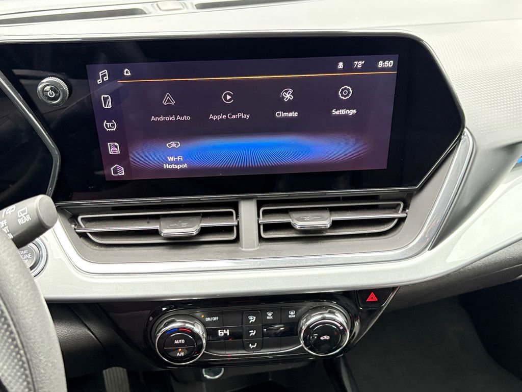 Used 2025 Chevrolet Trax LT FWD image 24
