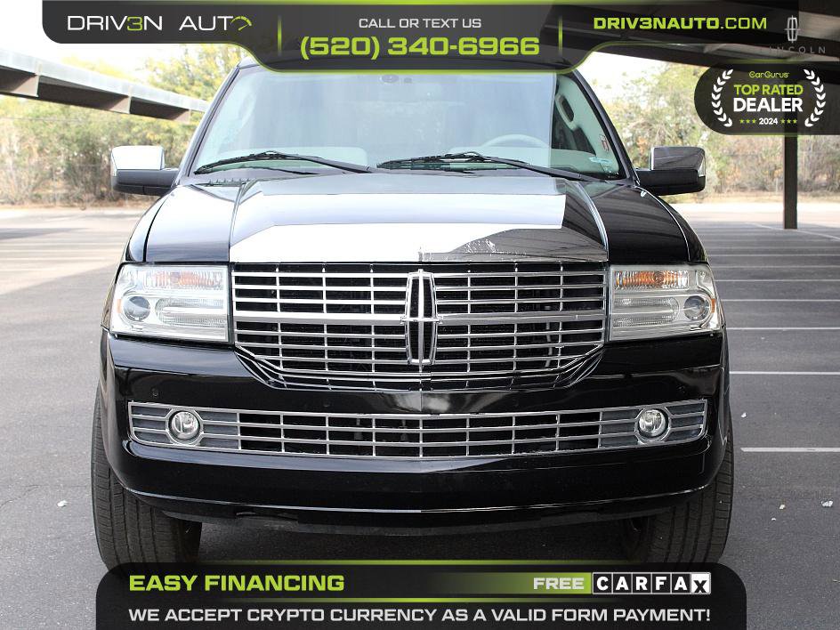 Used 2011 Lincoln Navigator image 2