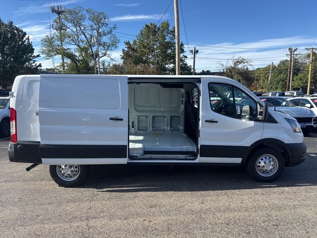 New 2025 Ford Transit 250 Low Roof AWD image 5