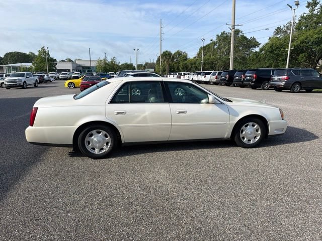 Used 2002 Cadillac De Ville FWD image 4