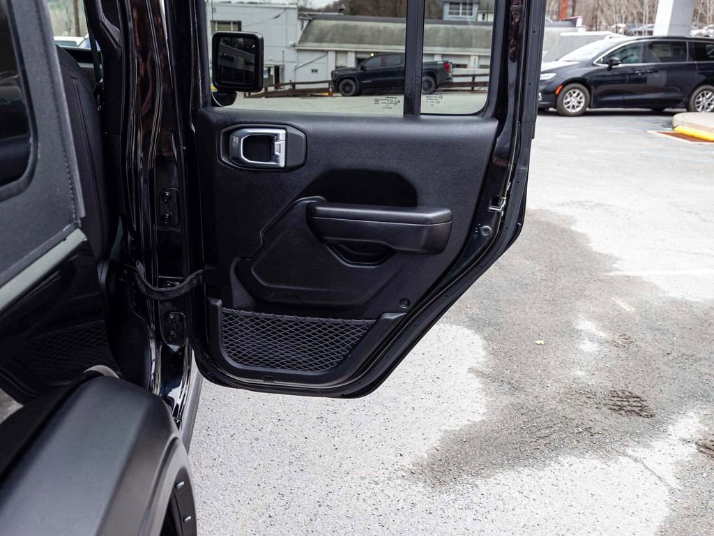Used 2021 Jeep Wrangler Unlimited Sport image 15