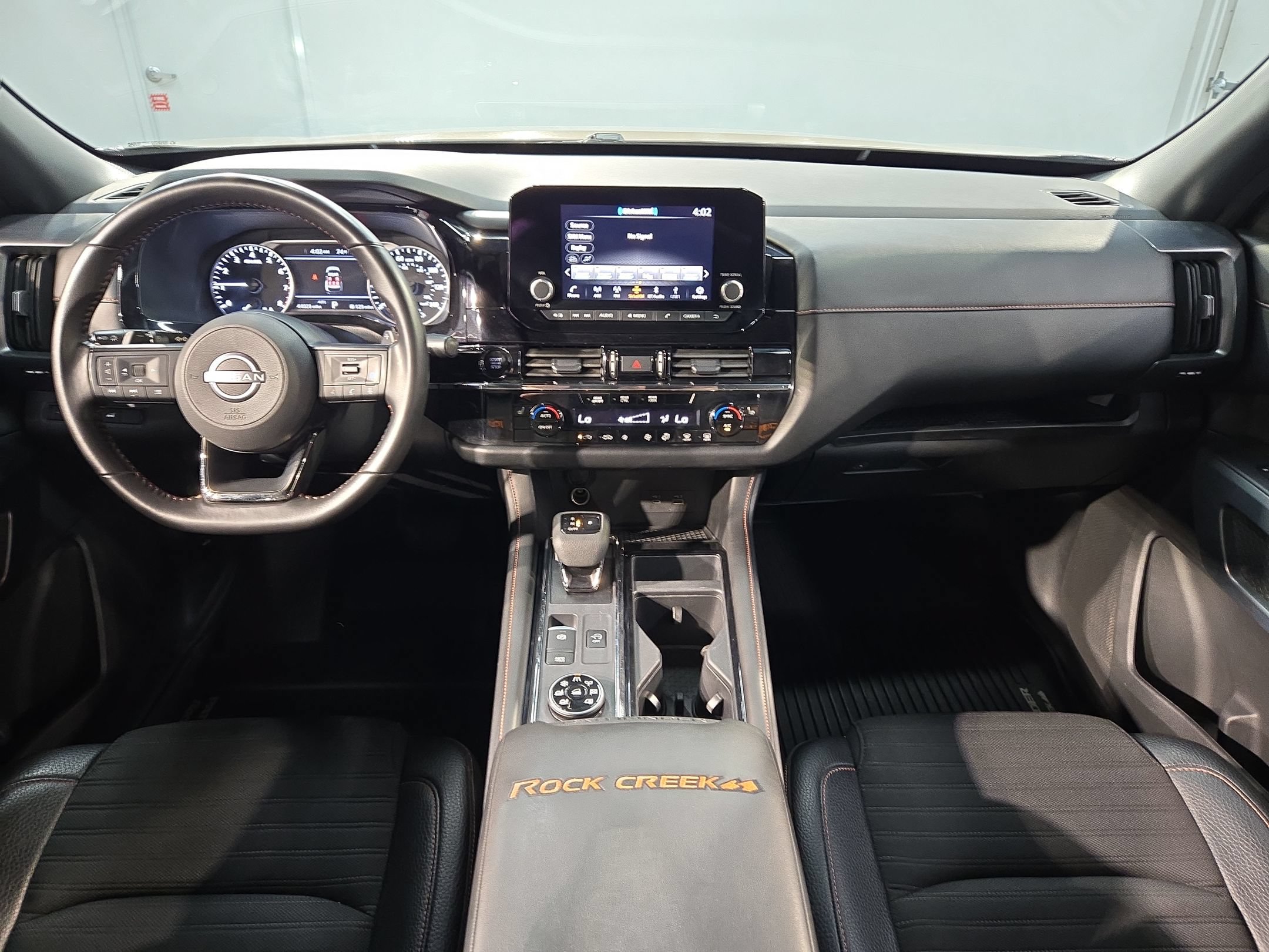 Used 2025 Nissan Pathfinder Rock Creek AWD/4WD image 10