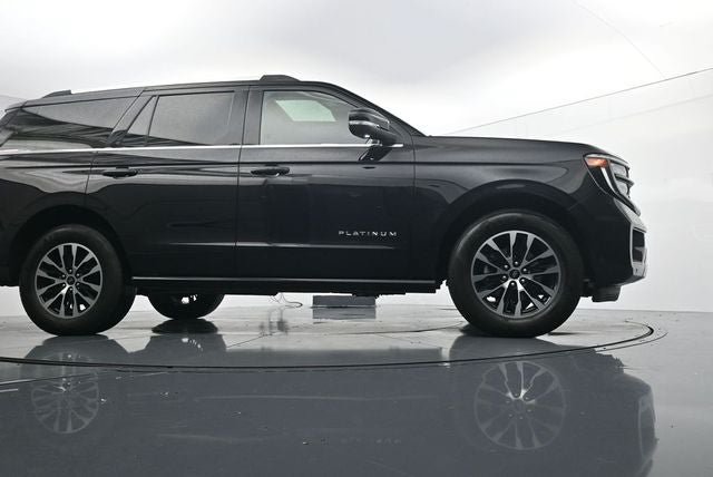 Used 2025 Ford Expedition Platinum AWD/4WD image 39