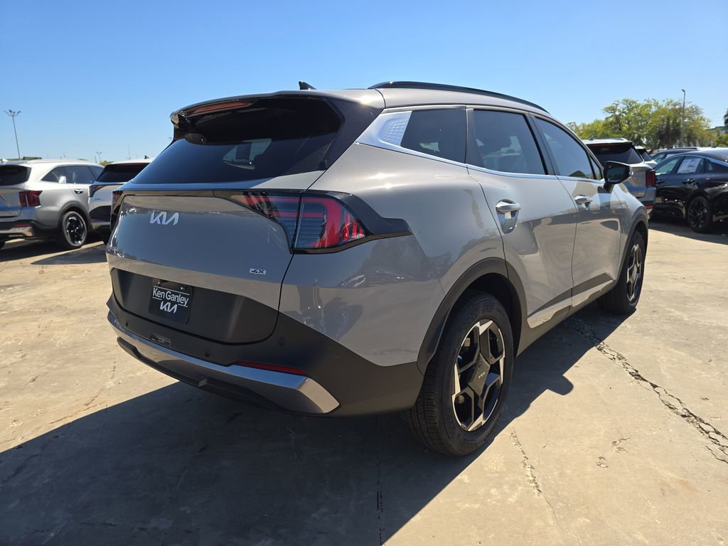 New 2026 Kia Sportage EX image 8
