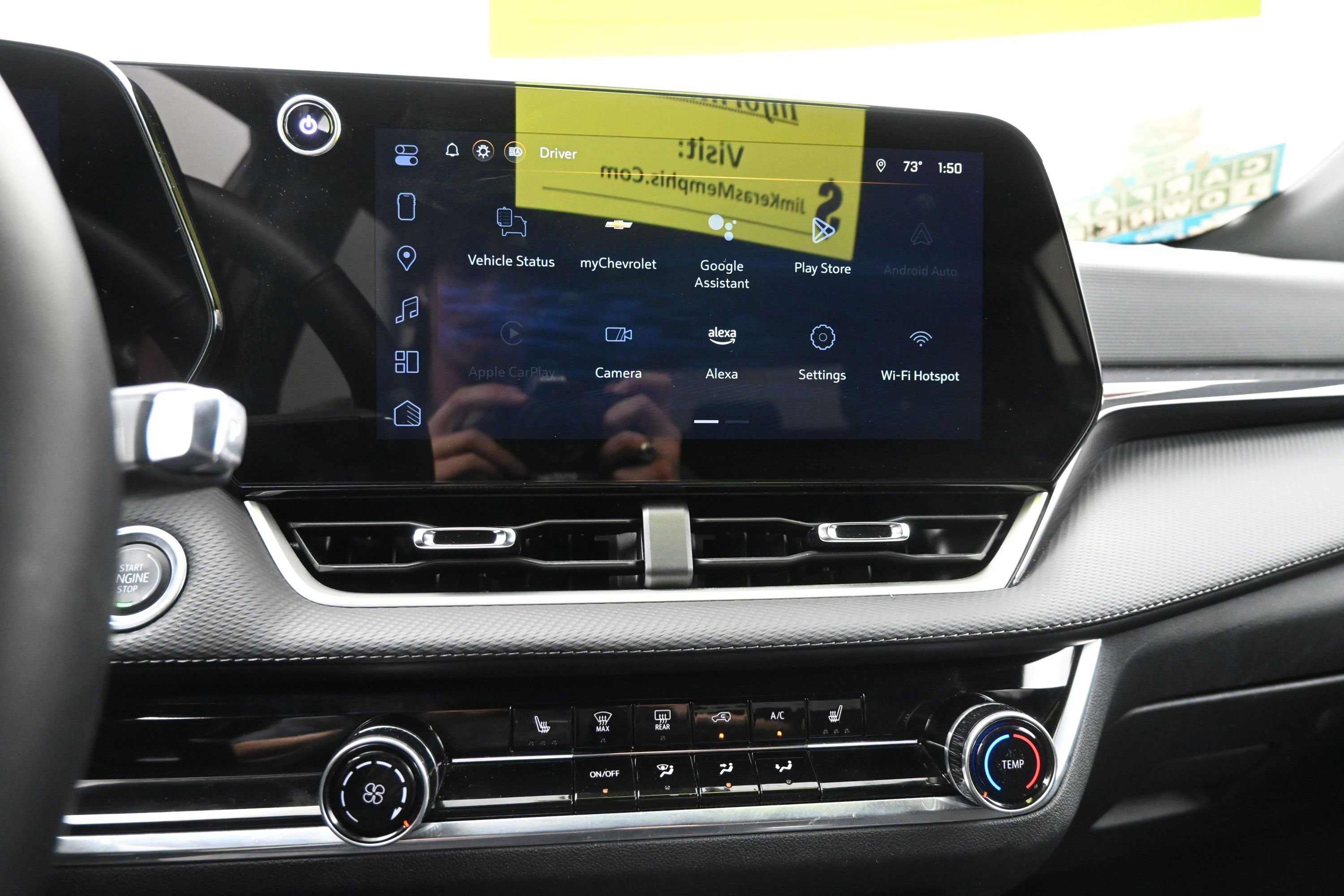 Used 2025 Chevrolet Equinox LT FWD image 14