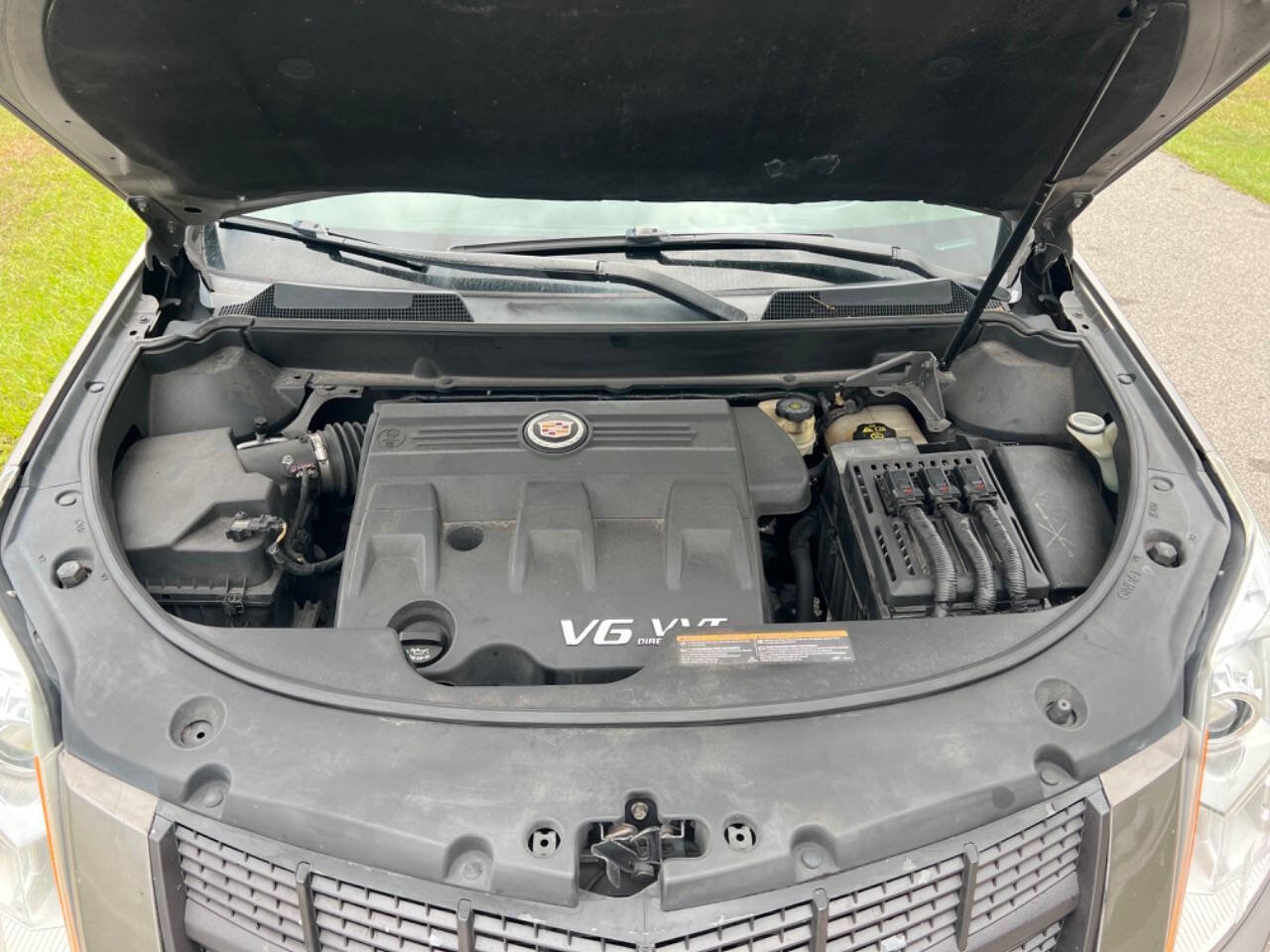 Used 2011 Cadillac SRX Luxury image 9