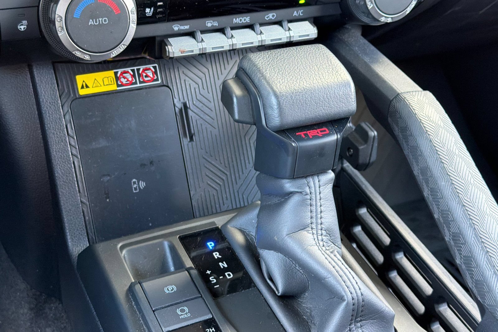 Used 2025 Toyota 4Runner TRD Off-Road Premium AWD/4WD image 27