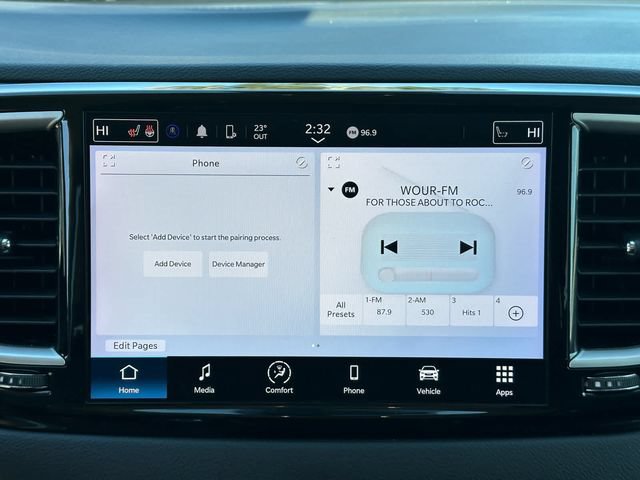 Used 2024 Chrysler Pacifica Touring-L FWD image 17