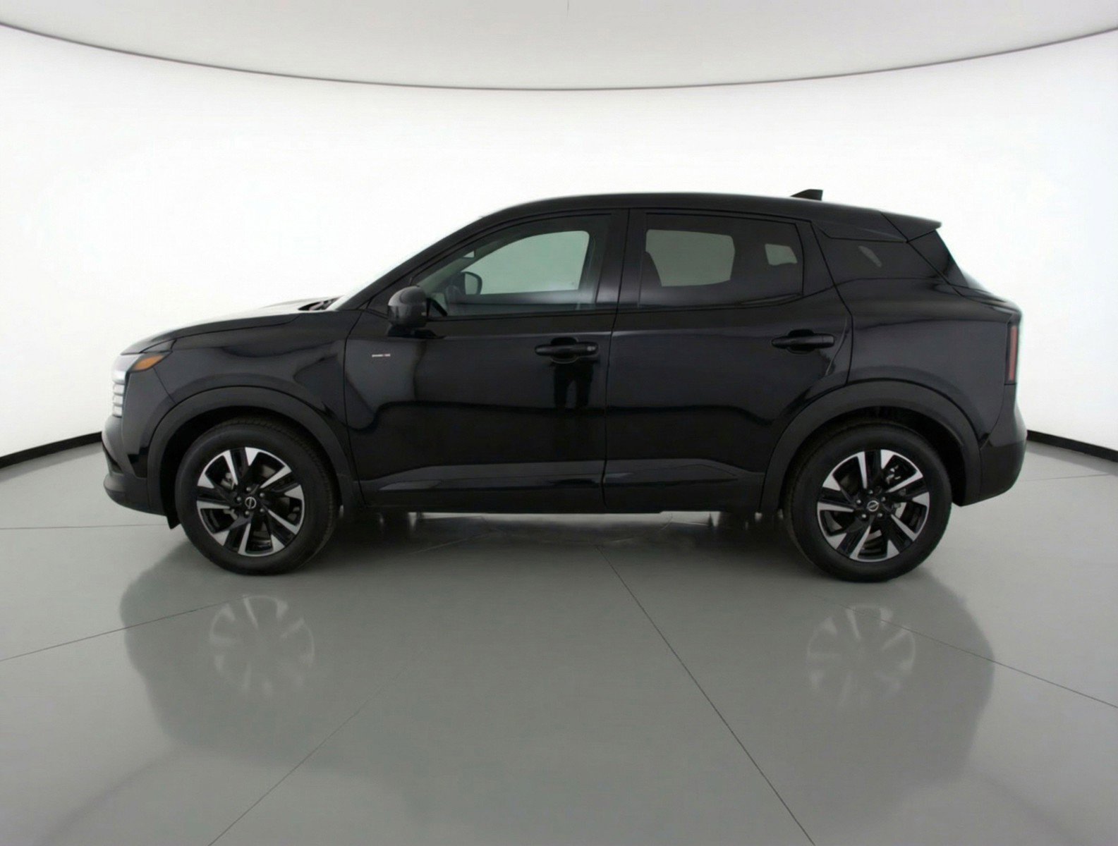 Used 2025 Nissan Kicks SV image 5