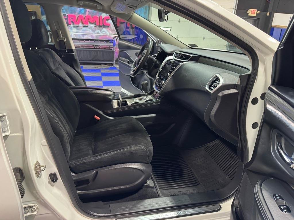 Used 2016 Nissan Murano S AWD/4WD image 17