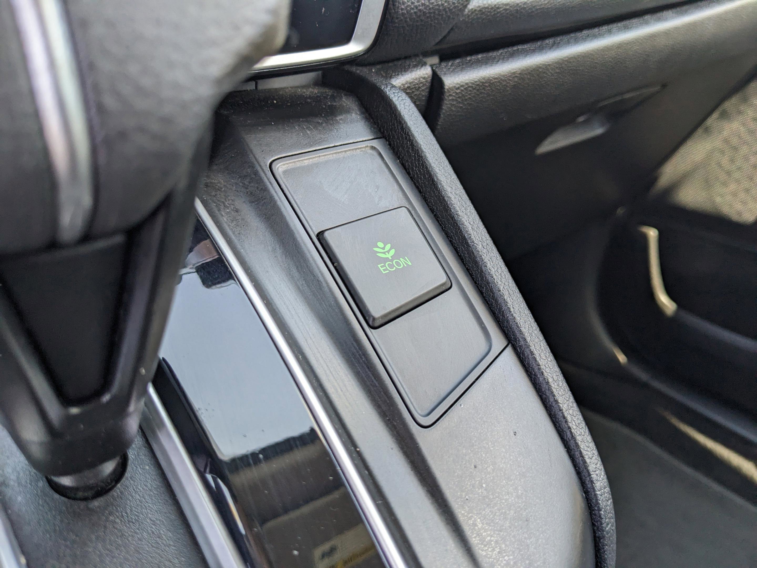 Used 2017 Honda CR-V LX image 27