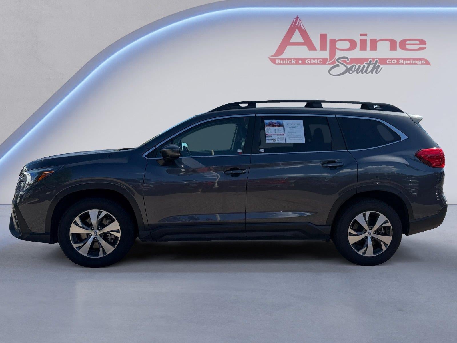 Used 2025 Subaru Ascent Premium AWD/4WD image 2