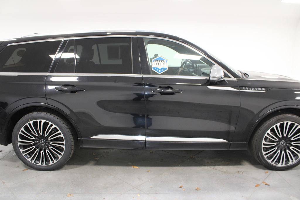 Used 2022 Lincoln Aviator Black Label w/ Class IV Trailer Tow Package image 11