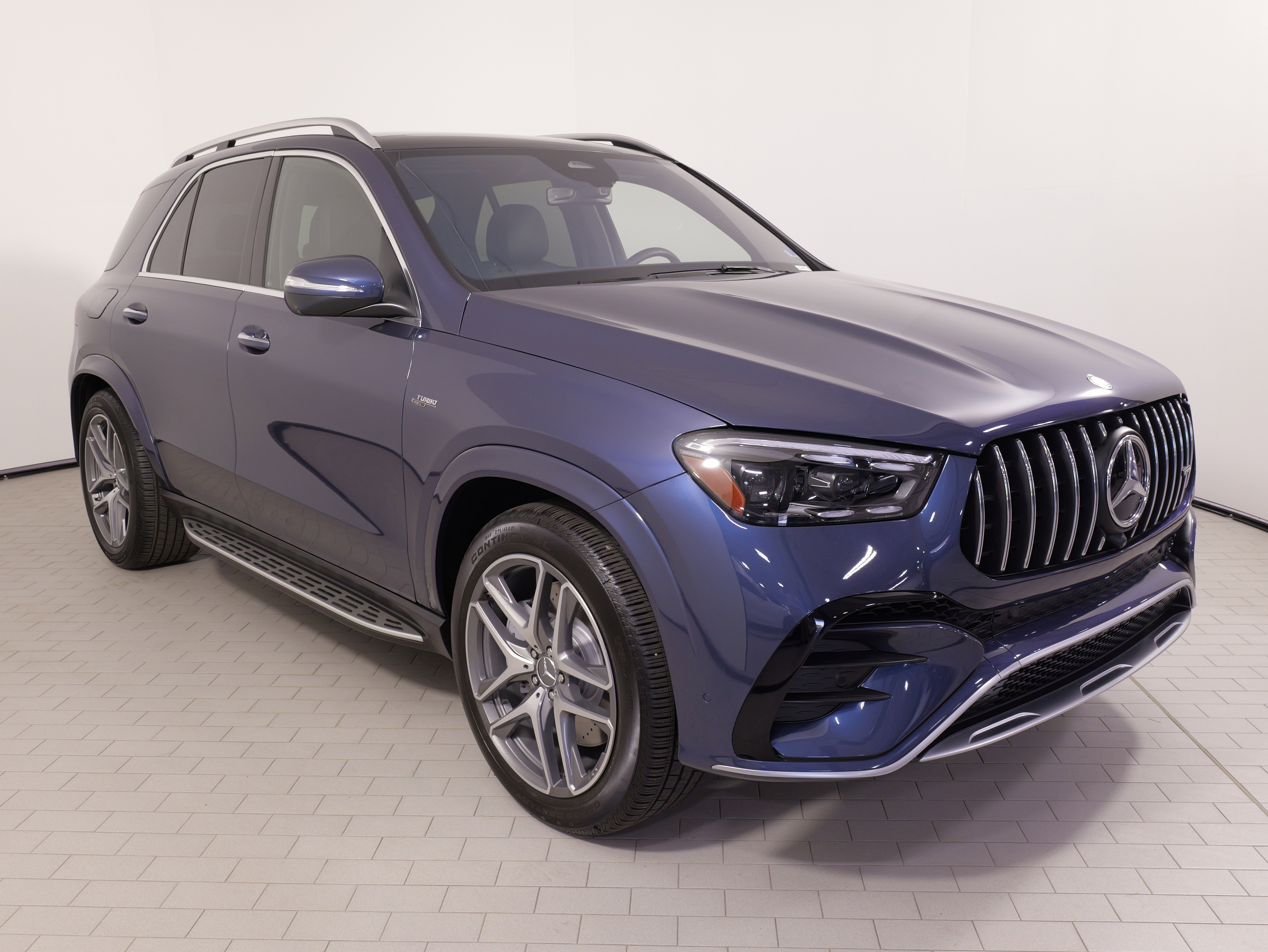Used 2025 Mercedes-Benz GLE 53 AMG 4MATIC w/ Acoustic Comfort Package image 7