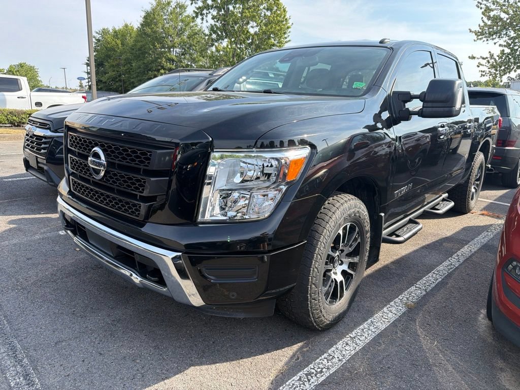 Used 2021 Nissan Titan SV w/ SV Convenience Package AWD/4WD image 4