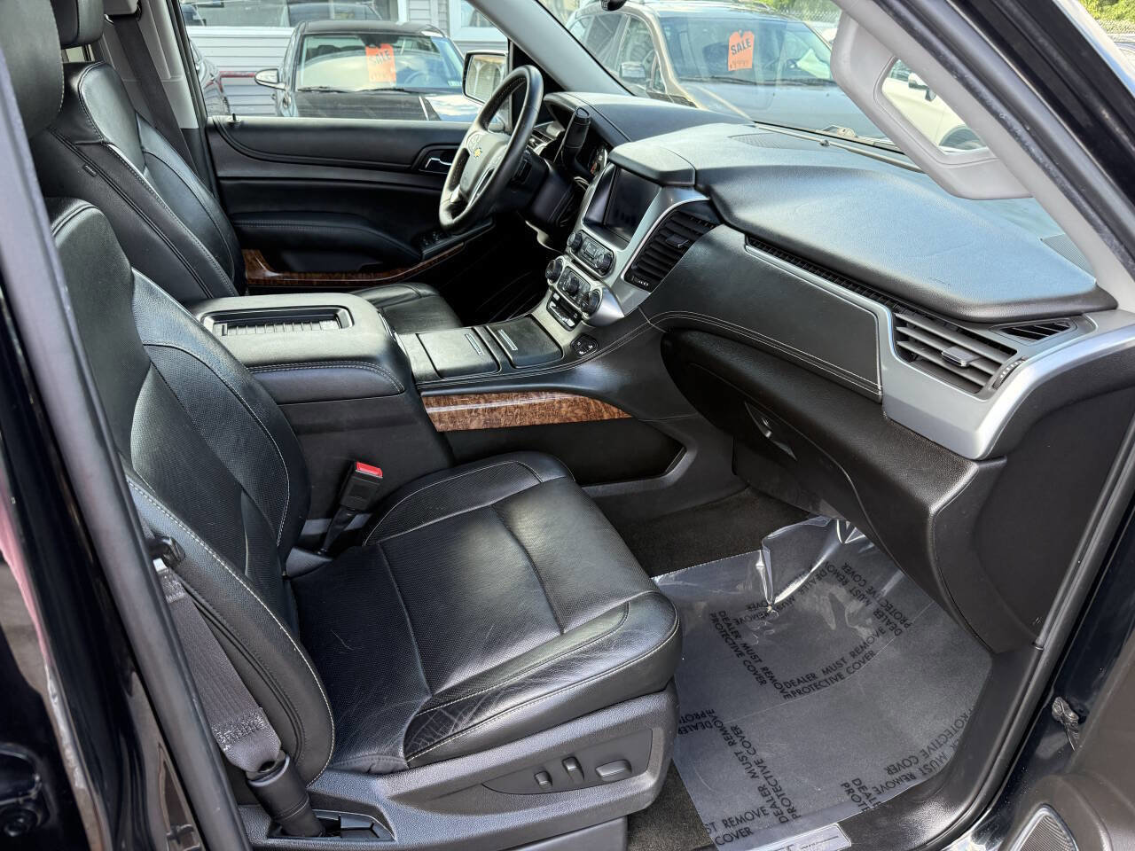 Used 2017 Chevrolet Suburban Premier image 8