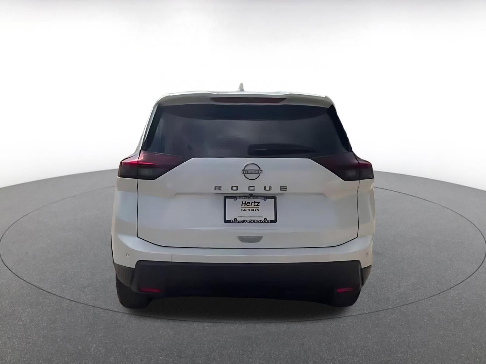 Used 2025 Nissan Rogue SV FWD image 12