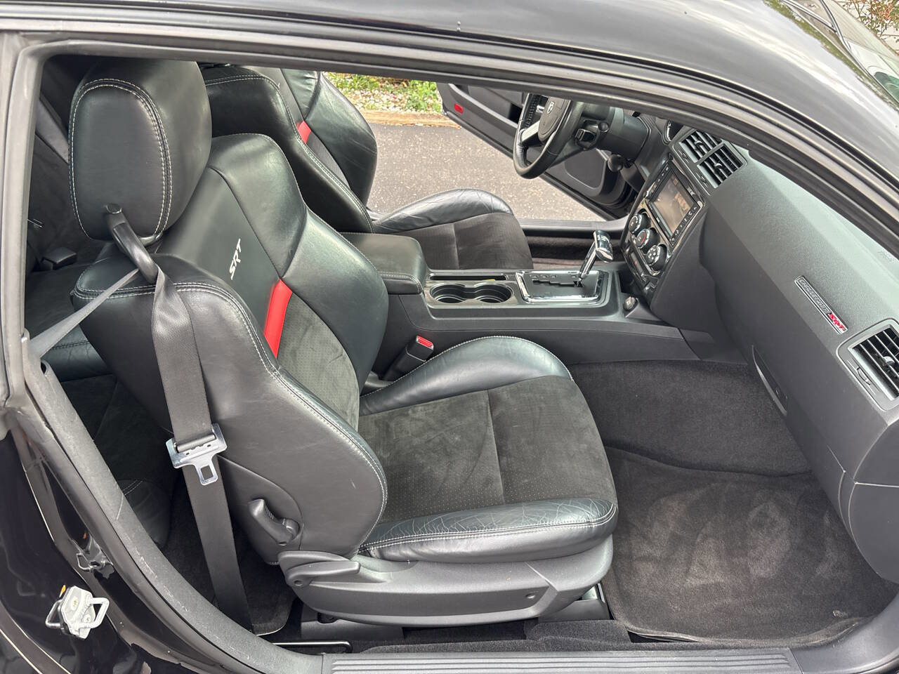 Used 2010 Dodge Challenger SRT8 w/ SRT Option Group II RWD image 18
