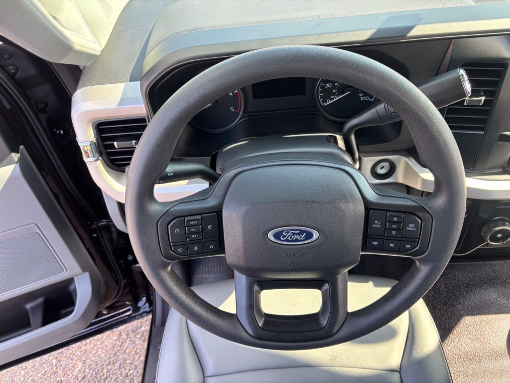 New 2026 Ford F350 XL w/ XL Driver Assist Package RWD image 10
