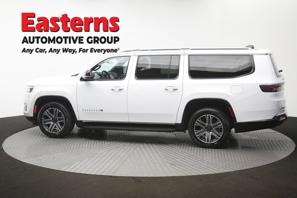 Used 2024 Jeep Wagoneer L Series II RWD image 65