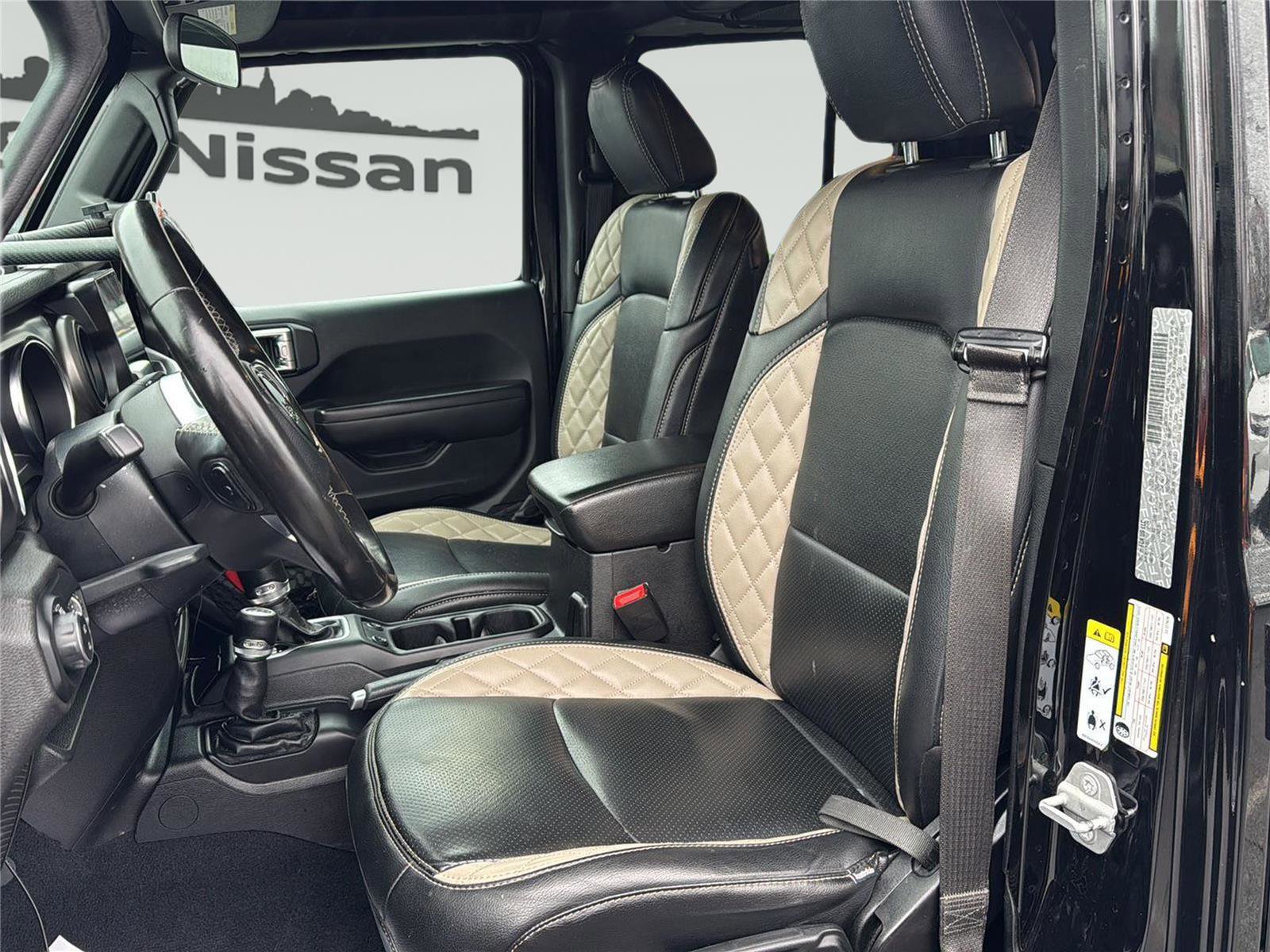 Used 2020 Jeep Gladiator Sport w/ Quick Order Package 24S image 17