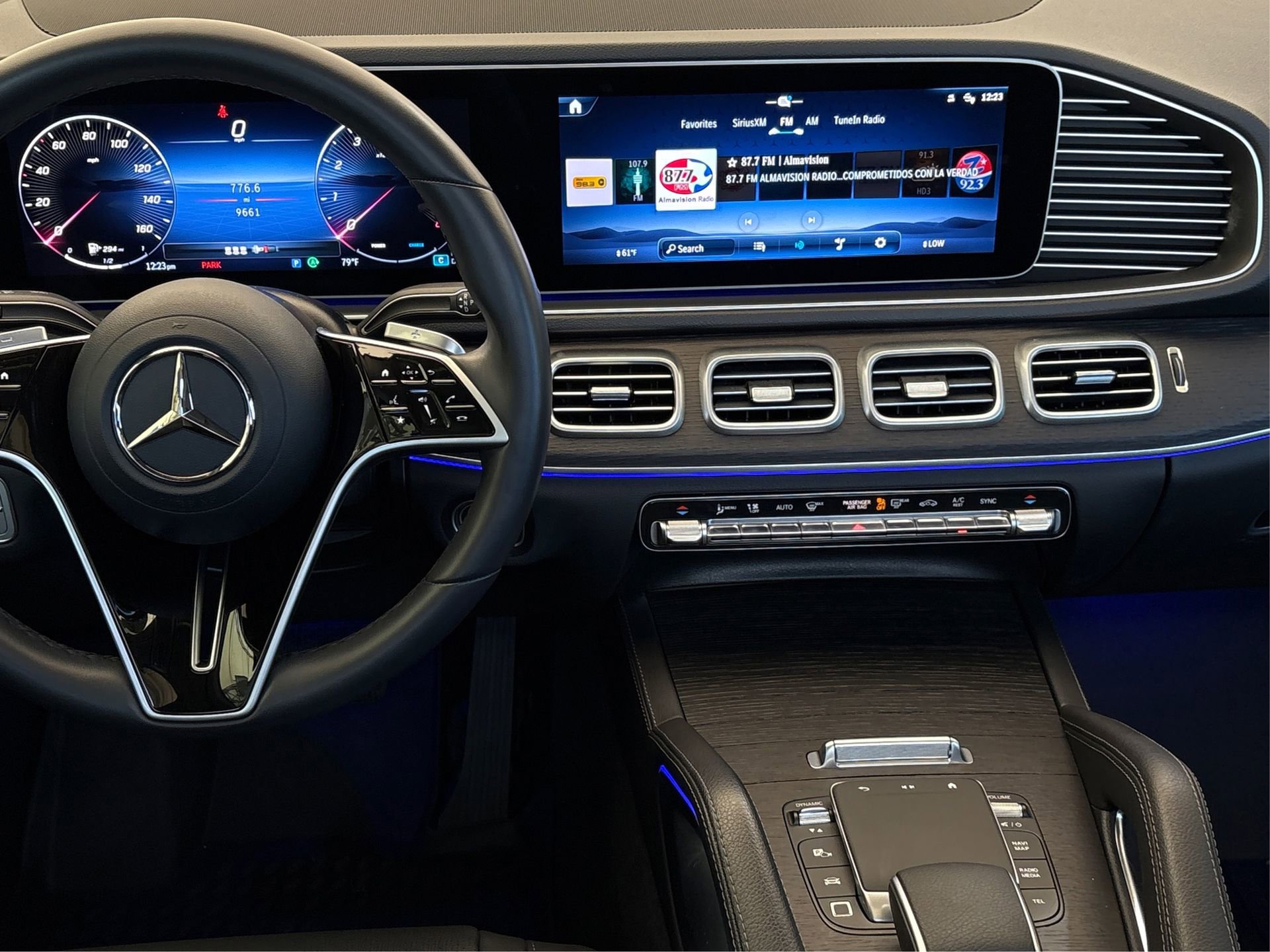 Used 2025 Mercedes-Benz GLE 350 4MATIC image 16