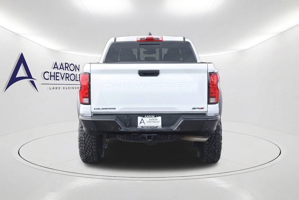 Used 2024 Chevrolet Colorado ZR2 w/ Technology Package AWD/4WD image 5