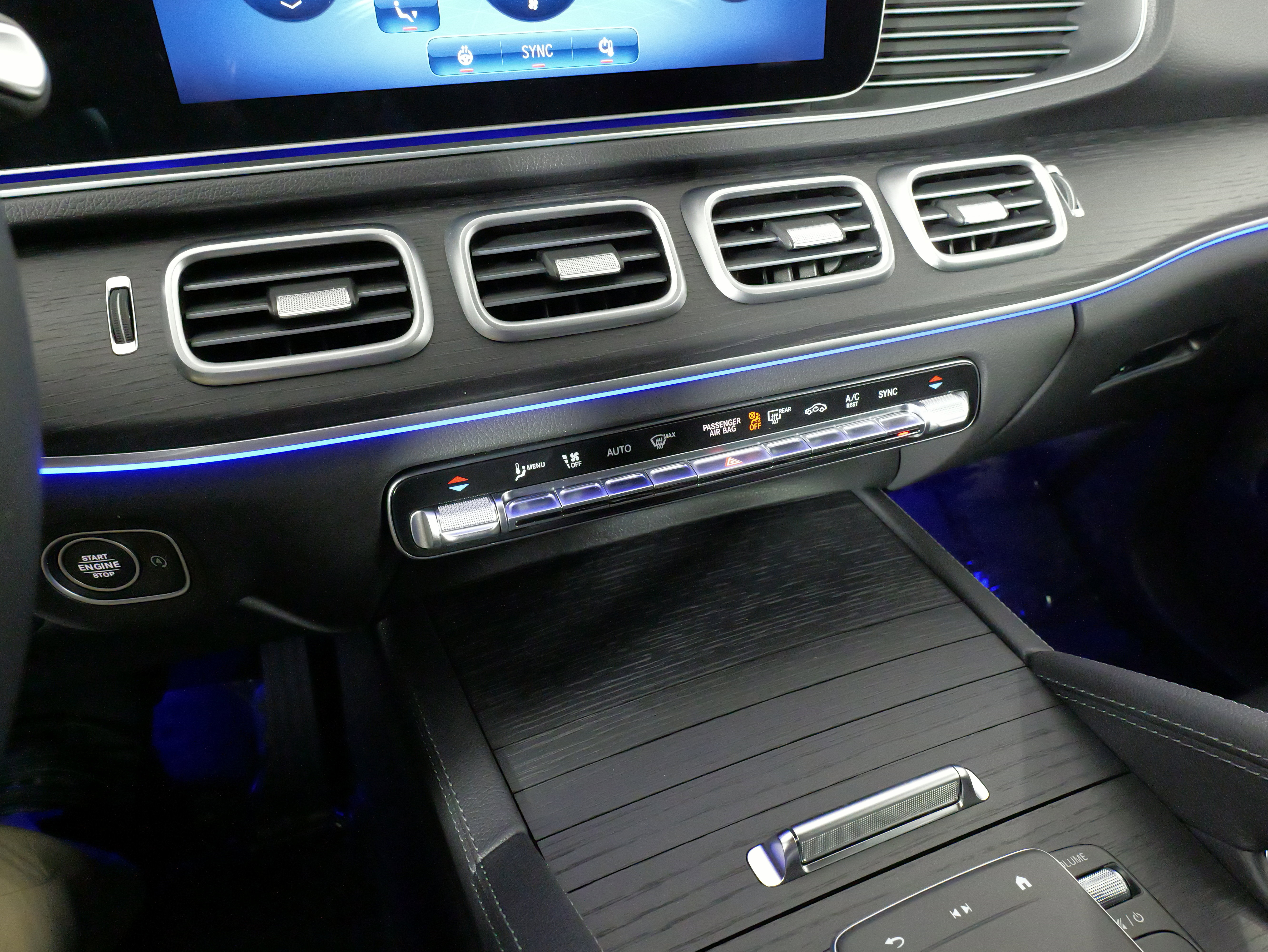 Used 2024 Mercedes-Benz GLE 350 4MATIC image 61