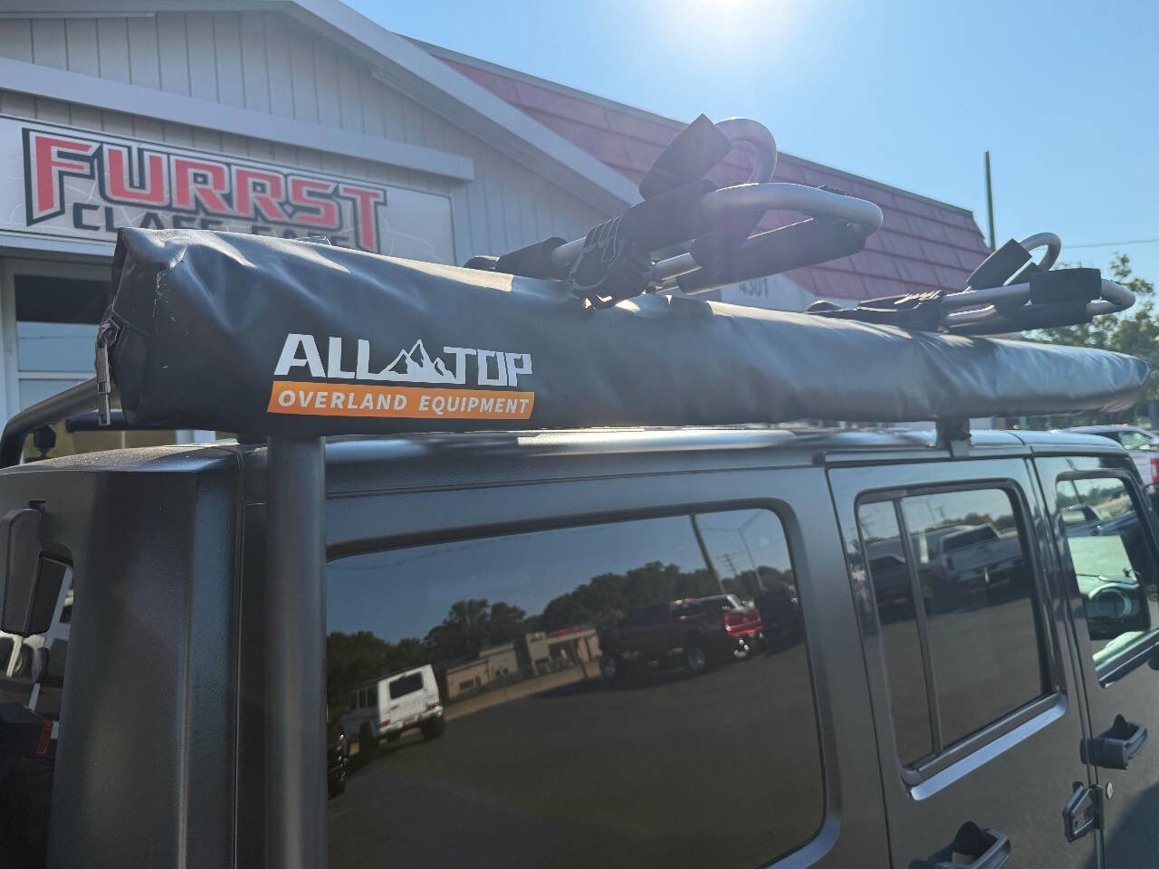 Used 2017 Jeep Wrangler Unlimited Rubicon w/ Cold Weather Group image 13