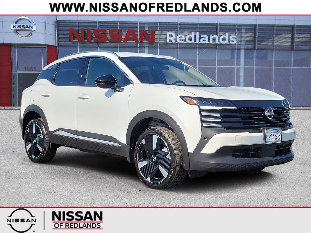 New 2026 Nissan Kicks SR FWD image 1