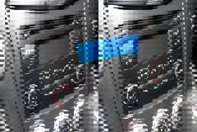 Used 2016 Nissan 370Z w/ Sport Package image 15