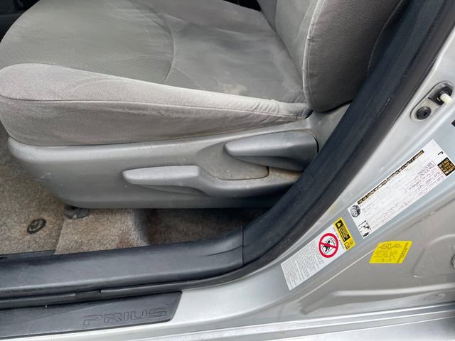 Used 2012 Toyota Prius Three w/ Solar Roof Pkg FWD image 19