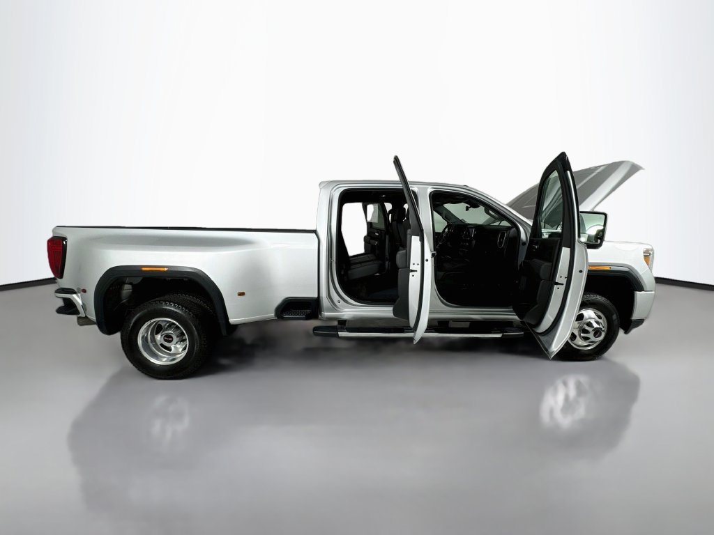 Used 2020 GMC Sierra 3500 Denali w/ Denali Ultimate Package AWD/4WD image 32
