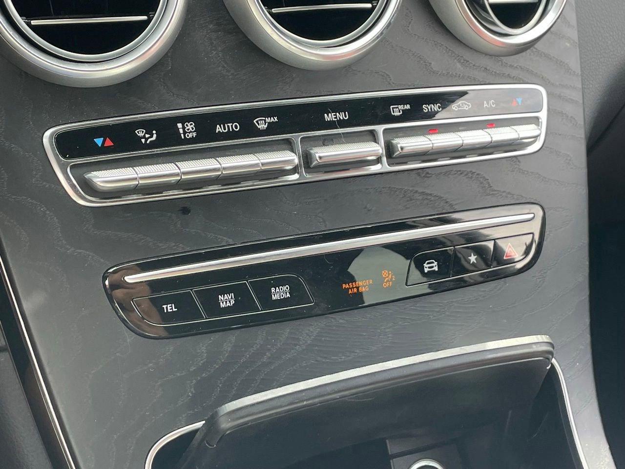 Used 2021 Mercedes-Benz GLC 300 image 11