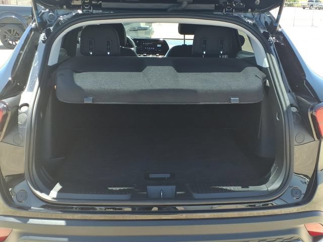 Used 2026 Chevrolet Trax LT FWD image 7