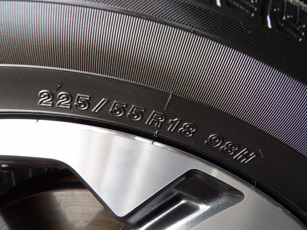 Used 2023 Subaru Forester Touring image 32