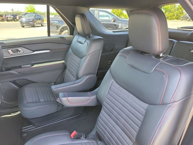 Used 2025 Ford Explorer ST-Line AWD/4WD image 22