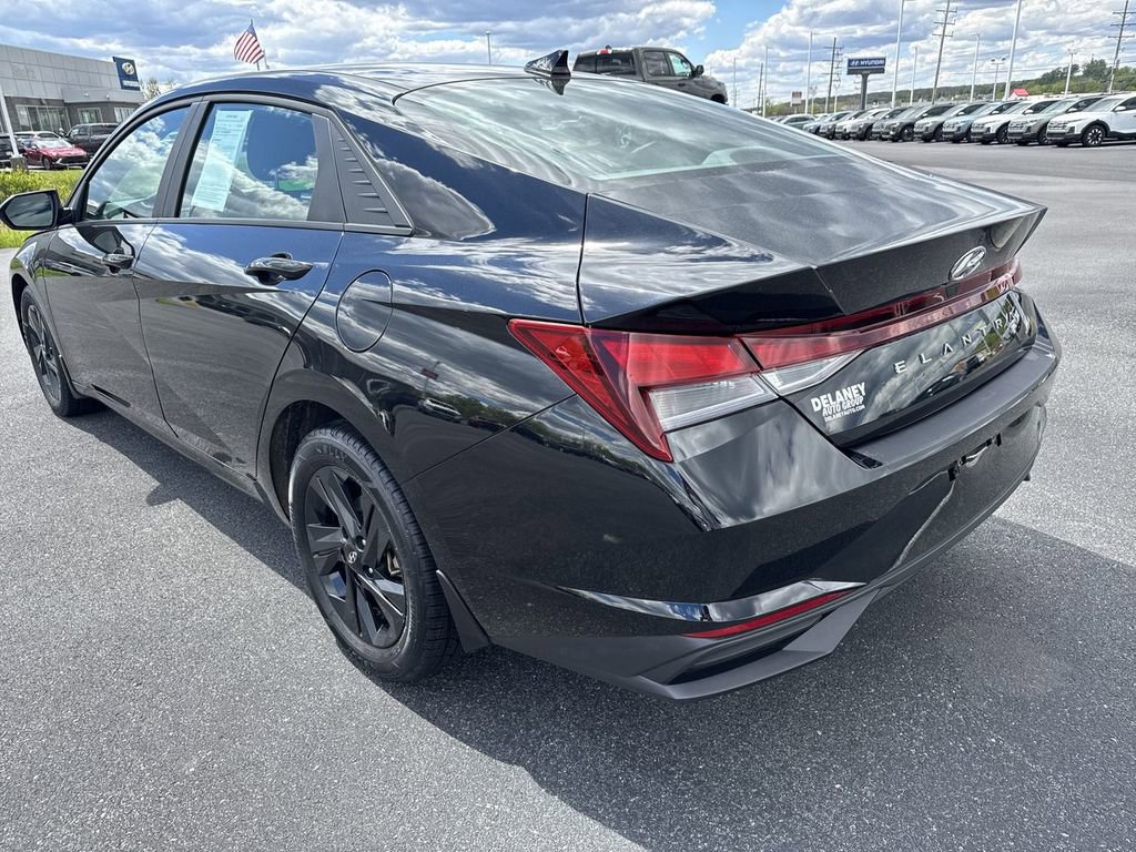Used 2023 Hyundai Elantra SEL FWD image 6