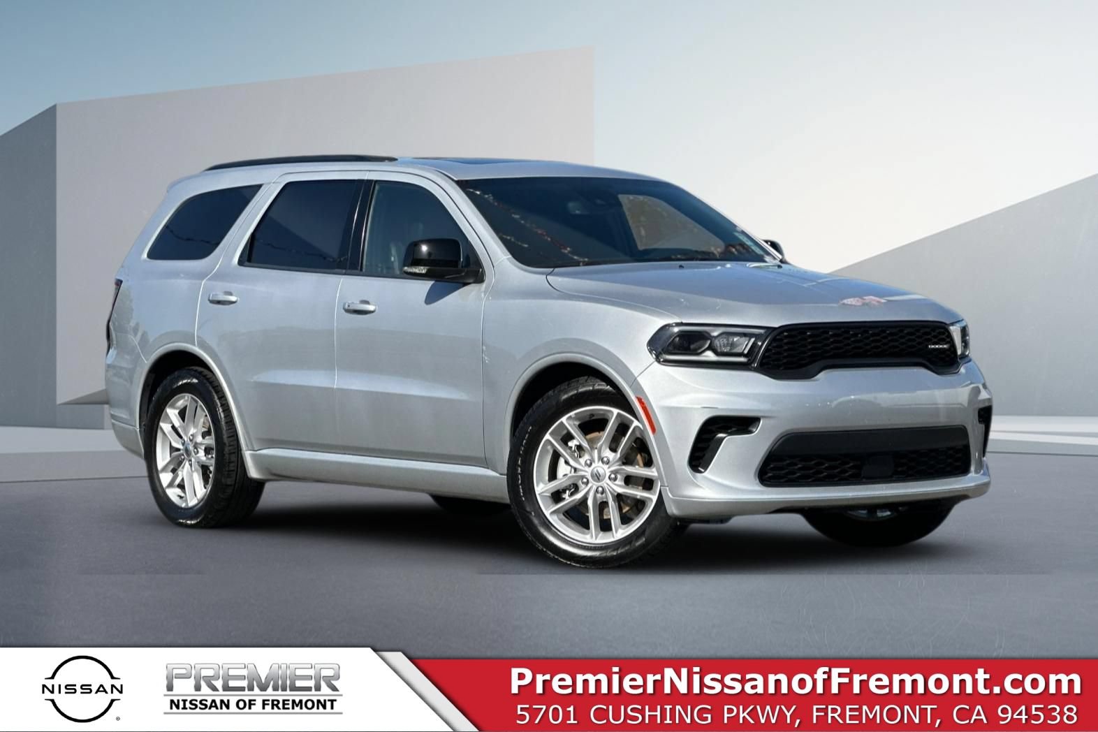 Used 2024 Dodge Durango GT RWD image 1