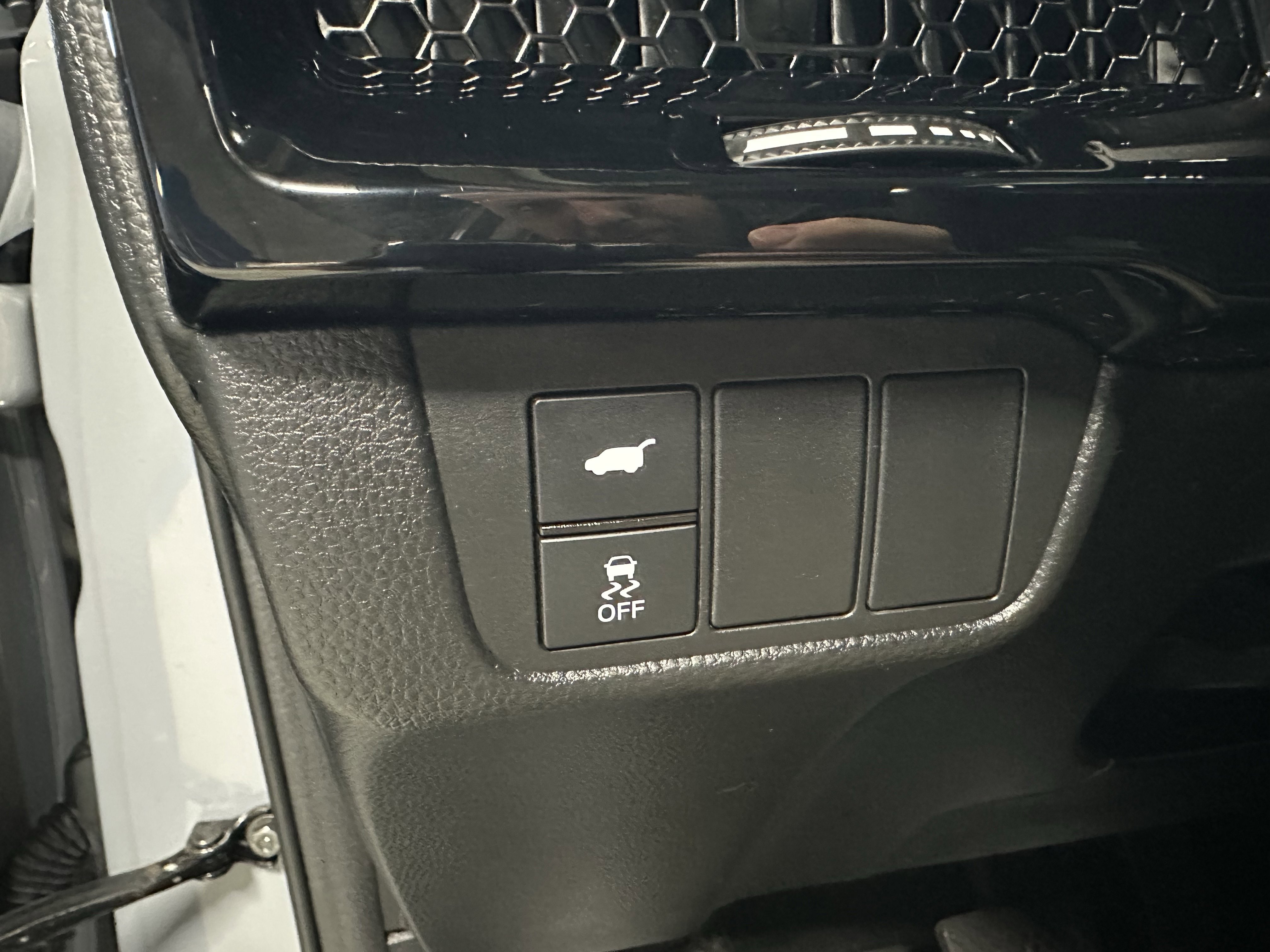 Used 2023 Honda CR-V EX-L image 16